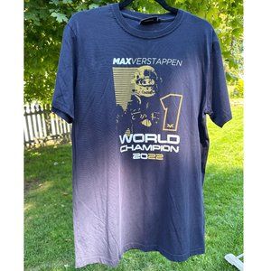 F1 Max Verstappen 2022 Champion T-Shirt LIMITED EDITION *LIKE NEW* Size Large